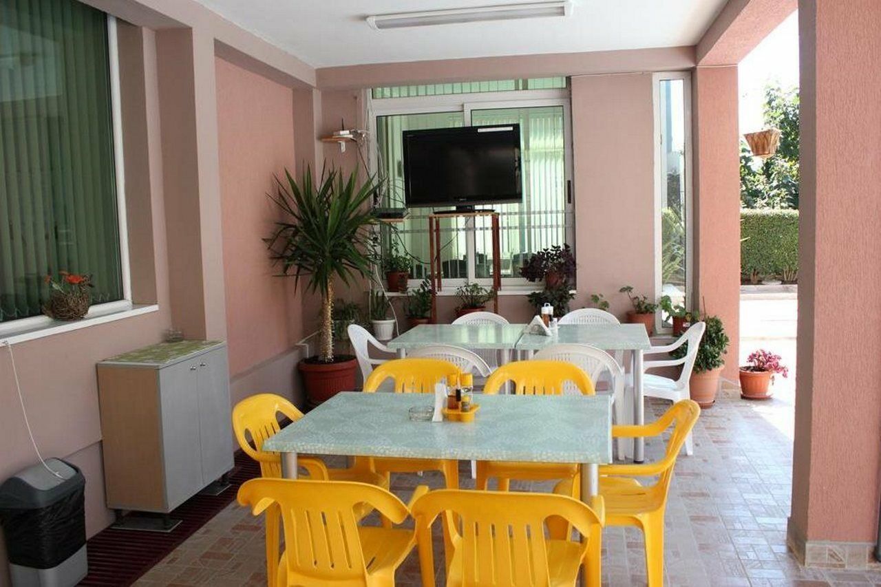 Family Hotel Venera Sveti Vlas Exteriör bild
